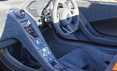 McLaren 675 LT Spider 19