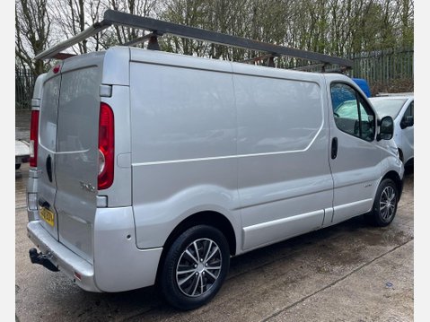 Renault Trafic 2.0 TD dCi SL27 Sport L1 H1 4dr 9