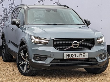 Volvo XC40 B4 R-DESIGN MHEV