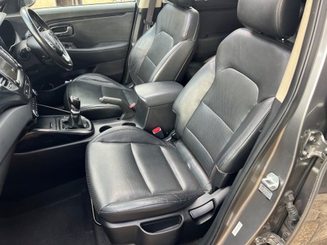 Kia Carens 3 SAT NAV ECODYNAMICS CRDI 14