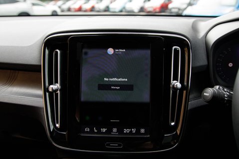 Volvo C40 RECHARGE PRO TWIN AWD 27