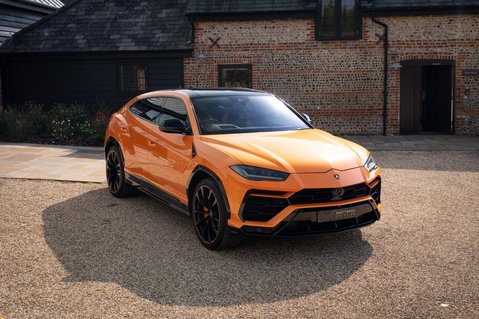 Lamborghini Urus V8 3