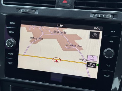 Volkswagen Golf 1.0 TSI BlueMotion Tech SE Nav Euro 6 (s/s) 5dr 15