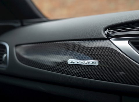 Audi RS6 Avant Performance 22