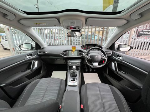 Peugeot 308 E-HDI ACTIVE 22