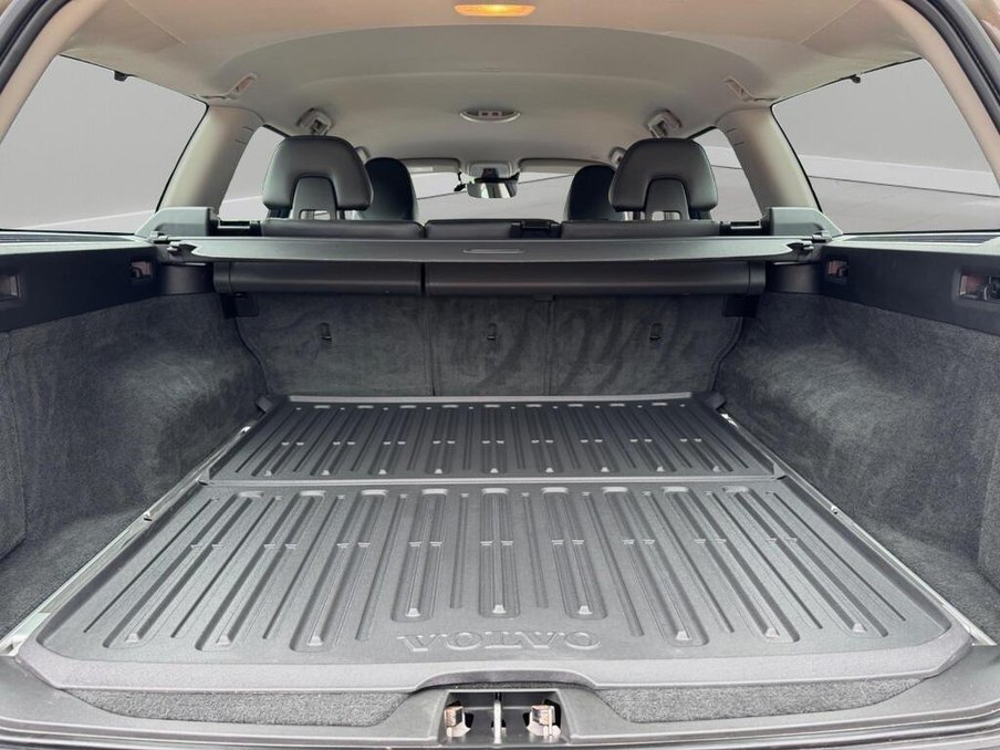 2015 Volvo V70 — image 43