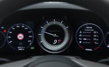 Porsche 911 Turbo S (992) Lightweight 25