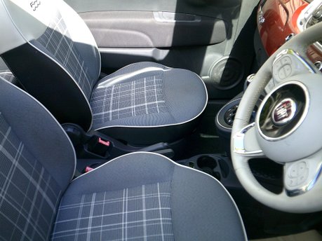 Fiat 500 LOUNGE DUALOGIC ONLY 32,000 MILES FROM NEW 9