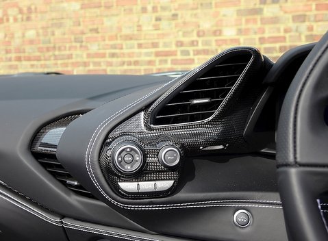 Ferrari 488 Spider 17