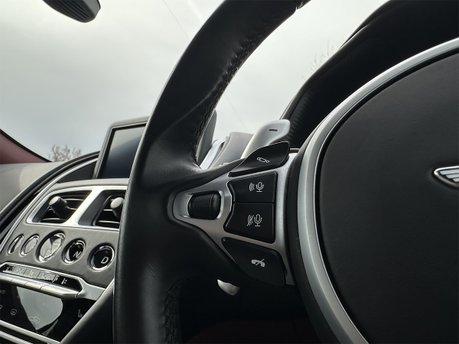 Aston Martin DB11 4.0L V8 Coupe 55