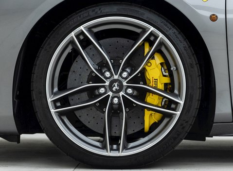 Ferrari 488 GTB 8