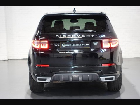 Land Rover Discovery Sport 2.0 D180 MHEV R-Dynamic SE Auto 4WD Euro 6 (s/s) 5dr 8