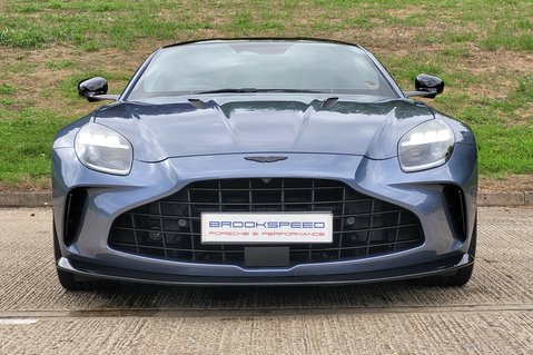 Aston Martin Vantage V8 7