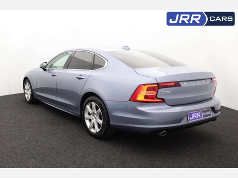 Volvo S90 2.0 S90 Momentum D4 Auto 4dr 9
