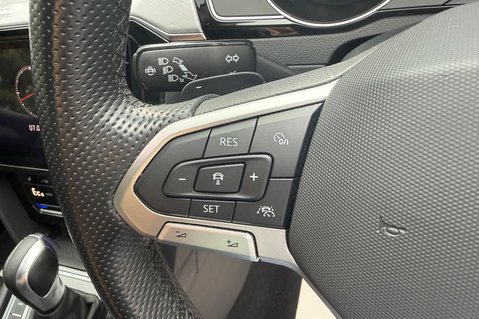 Volkswagen Passat GTE DSG - VAT Q - 1 OWNER - PLUG IN HYBRID - 3 IN STOCK 36