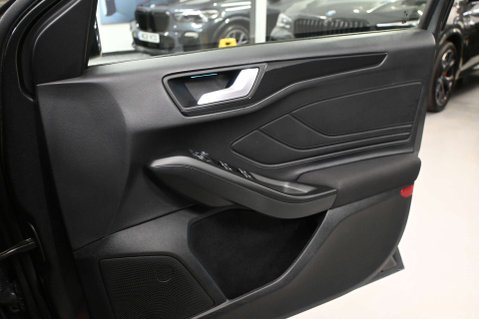 Ford Focus 1.0 Focus ST-Line X mHEV Auto 5dr 27