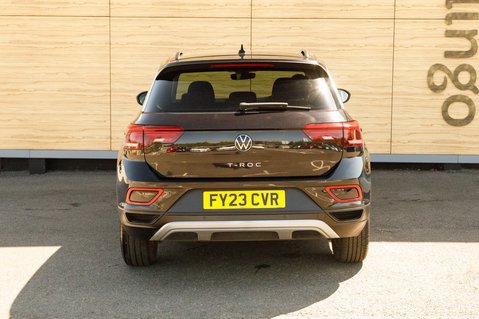 Volkswagen T-Roc LIFE TSI 6