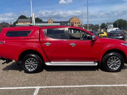 Mitsubishi L200 2.4 L200 Barbarian DI-D Auto 4WD 10