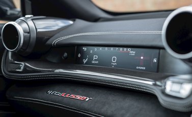 Ferrari GTC4 Lusso T 19