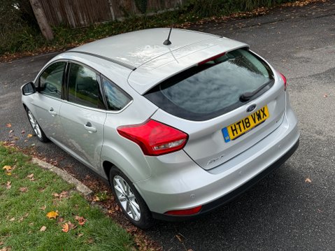 Ford Focus TITANIUM WITH NAV 44