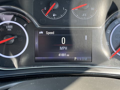 Vauxhall Insignia 1.6 CDTi Design Nav 5dr Auto 18