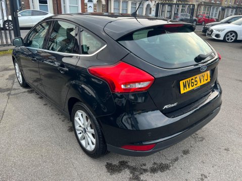 Ford Focus 1.0T EcoBoost Titanium Euro 6 (s/s) 5dr 4