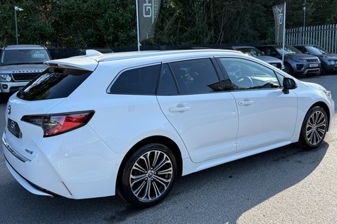 Toyota Corolla EXCEL HYBRID - ONE OWNER - FULL TOYOTA SERVICE HISTORY 6