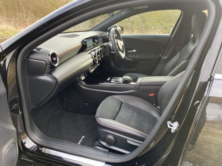 Mercedes-Benz A Class A200 D AMG Line Diesel Auto REVERSE CAM/SAT NAV/DIGITAL DASH 8