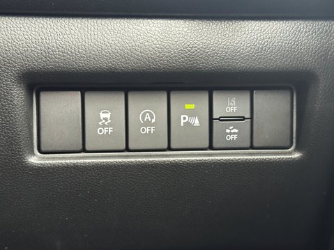 Suzuki Swift 1.2 Dualjet 83 12V Hybrid SZ5 5dr 28