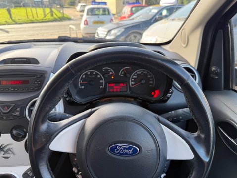 Ford Ka 1.2 Zetec Euro 5 (s/s) 3dr 18