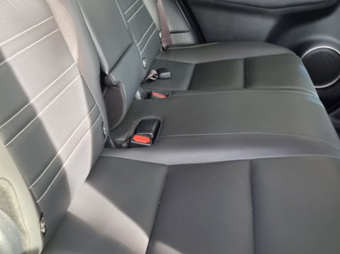 Lexus NX 300H SPORT 31