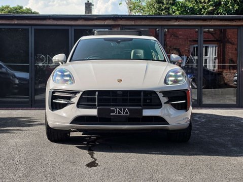 Porsche Macan 2.9 Macan GTS Semi-Auto 4WD 5dr 25