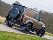 Land Rover Defender D250 X-Dynamic SE HardTop Obsidian WildTrak 20