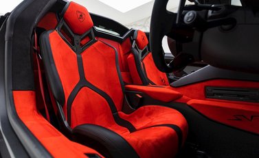 Lamborghini Aventador SV LP 750-4 Roadster 14