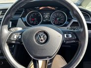 Volkswagen Touran 1.6 TDI BlueMotion Tech SE Family DSG Euro 6 (s/s) 5dr 12