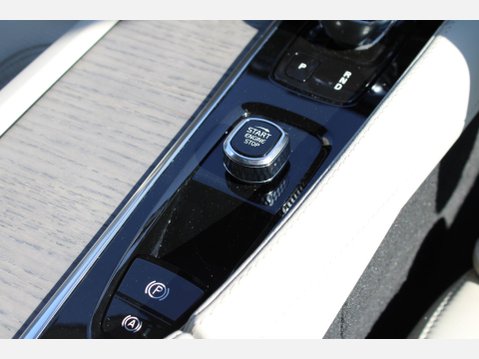 Volvo XC90 B5 INSCRIPTION PRO AWD MHEV 28