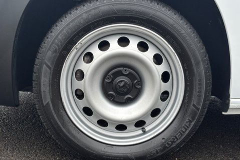 Vauxhall Combo L2H1 2300 Dynamic Panel Van 29