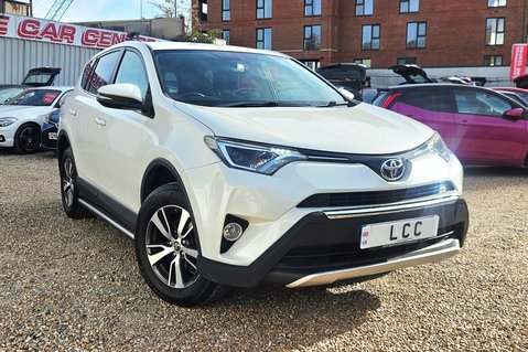 Toyota Rav 4 D-4D BUSINESS EDITION LOOK! 37000 MILES! 1 OWNER! SAT NAVIGATION 1