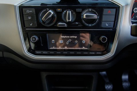 Volkswagen Up HIGH UP TSI BLUEMOTION TECHNOLOGY 25