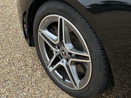 Mercedes-Benz CLA Class CLA 220 AMG LINE PREMIUM PLUS 30