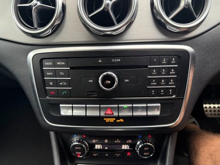 Mercedes-Benz GLA Class GLA 200 D AMG LINE PREMIUM 36