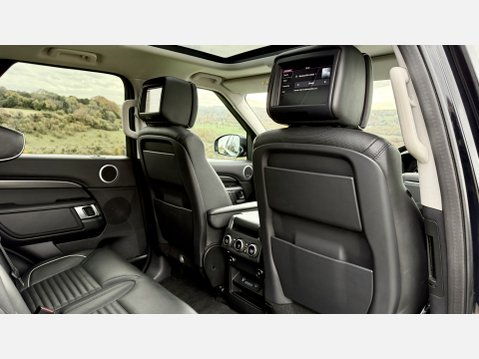 Land Rover Discovery SDV6 HSE LUXURY 34