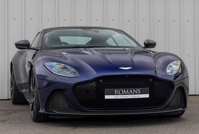 Aston Martin DBS Superleggera 