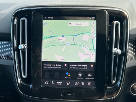 Volvo XC40 B4 PLUS AWD MHEV 12