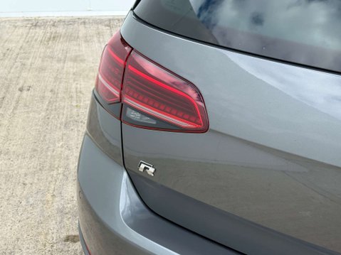 Volkswagen Golf 2.0 Golf R TSi 4Motion Semi-Auto 4WD 5dr 32