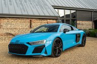 Audi R8 5.2 FSI V10 Performance Carbon Black Coupe 2dr Petrol S Tronic quattro Euro 1