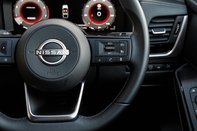 Nissan Qashqai DIG-T N-CONNECTA MHEV 19