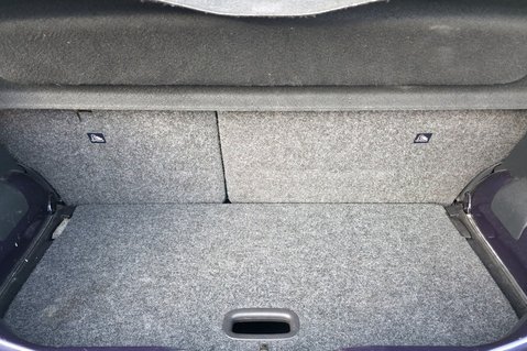 Volkswagen Up 1.0 MOVE UP LOOK! JUST 30000 MILES! 8 SERVICES.. BLUETOOTH! LOW INSURANCE! 11