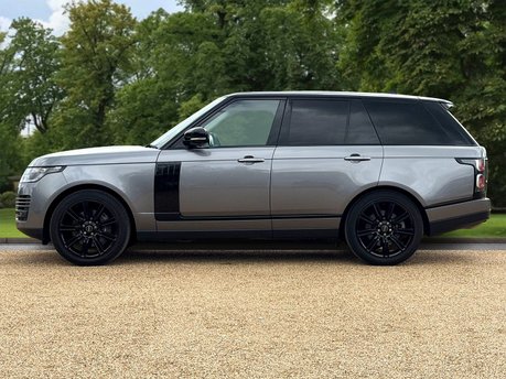 Land Rover Range Rover WESTMINSTER BLACK 8
