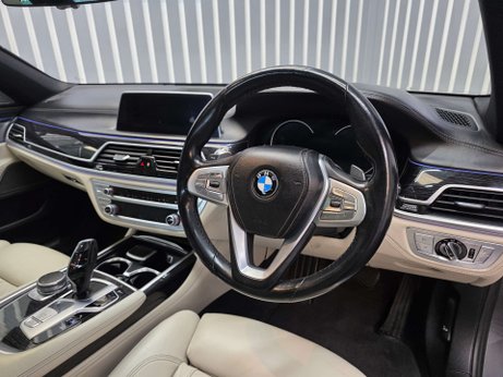 BMW 7 Series 3.0 740d M Sport Saloon 4dr Diesel Auto xDrive Euro 6 (s/s) (320 ps) 34